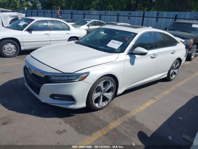 1HGCV2F93JA043504 Honda Accord Touring 2.0t
