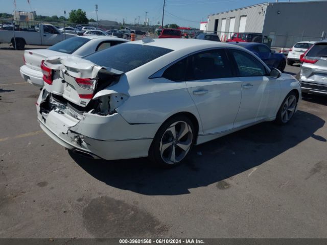 1HGCV2F93JA043504 Honda Accord Touring 2.0t