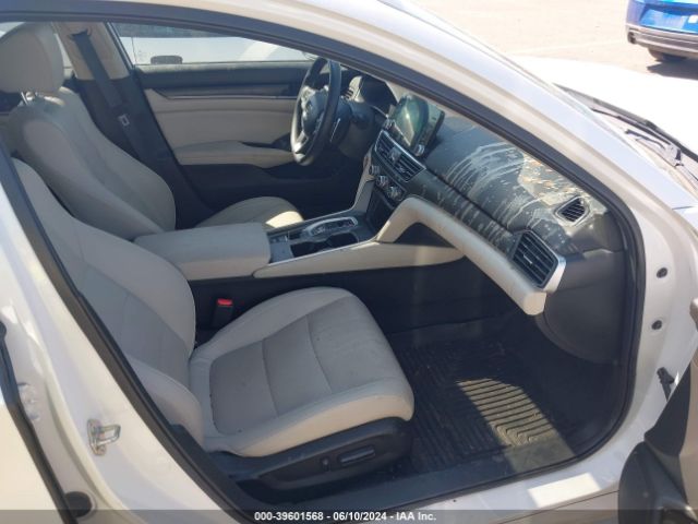 1HGCV2F93JA043504 Honda Accord Touring 2.0t