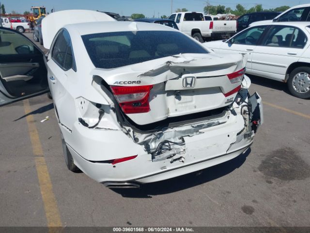 1HGCV2F93JA043504 Honda Accord Touring 2.0t