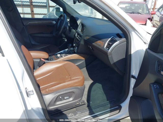WA1LFAFP2EA100778 Audi Q5 2.0t Premium