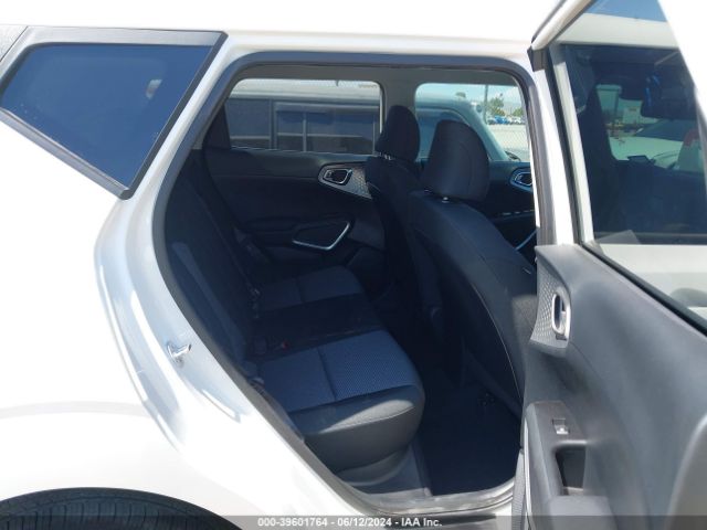 KNDJ23AU8R7899941 KIA SOUL LX