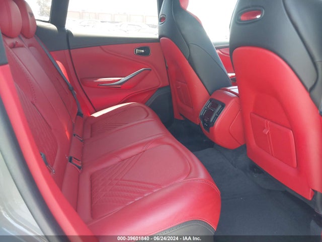 SCFVUJAW7MTV01024 Aston Martin DBX