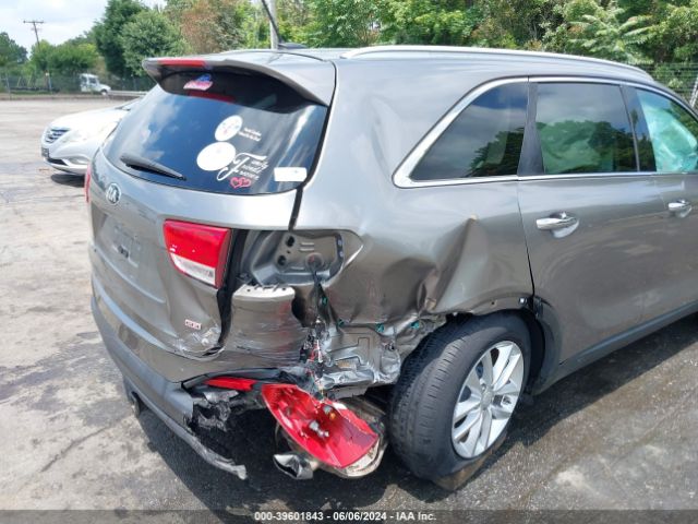 5XYPG4A39GG138859 KIA Sorento 2.4l Lx