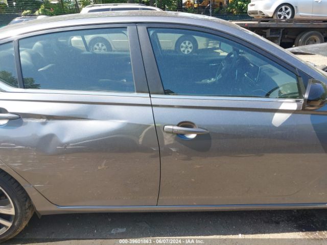 1N4BL4CVXKC123035 Nissan Altima 2.5 Sr