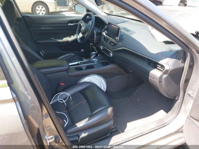 1N4BL4CVXKC123035 Nissan Altima 2.5 Sr