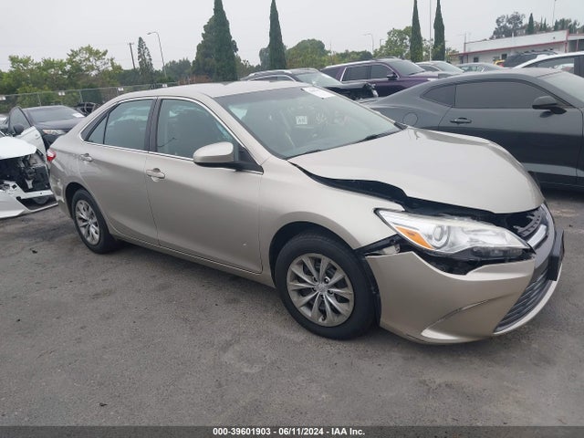 Toyota CAMRY LE 2017 4T1BF1FK5HU401775 main image