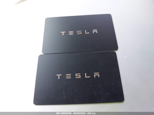 2024 TESLA MODEL Y 7SAYGDEE2RA246539 Photo 10