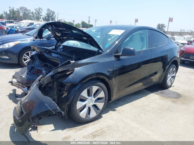 2024 TESLA MODEL Y 7SAYGDEE2RA246539 Photo 1