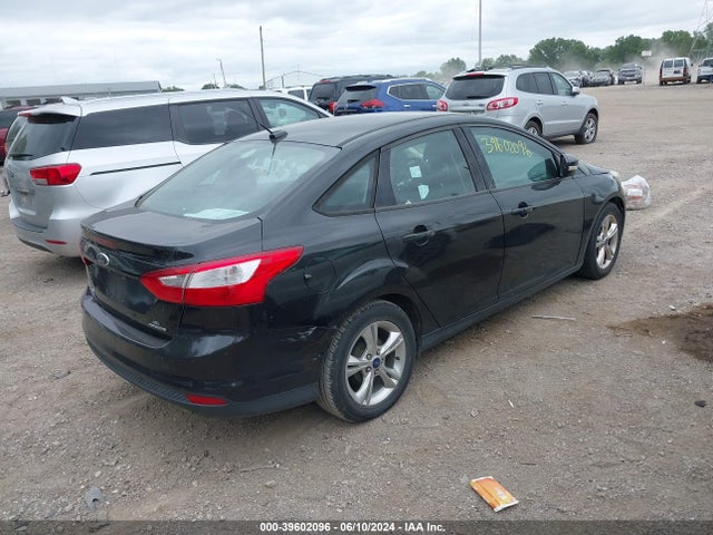 Ford FOCUS SE 2014 1FADP3F22EL385984 Image 4