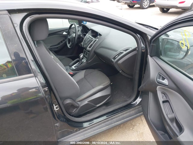 Ford FOCUS SE 2014 1FADP3F22EL385984 Image 5