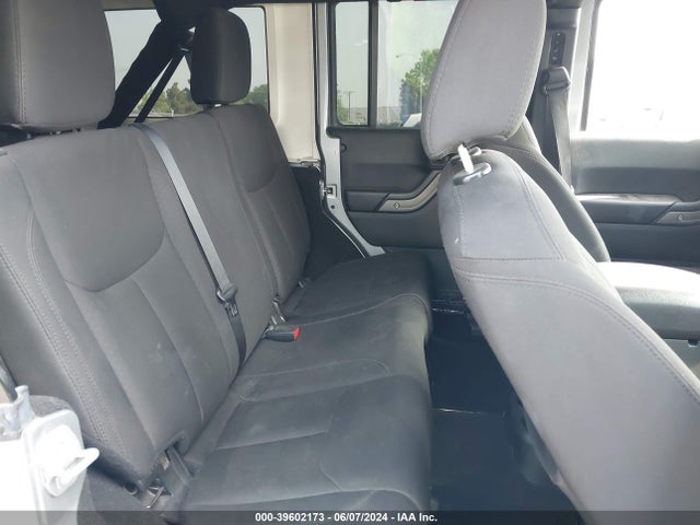 1C4BJWDG1HL753417 Jeep Wrangler Unlimited Sport 4x4