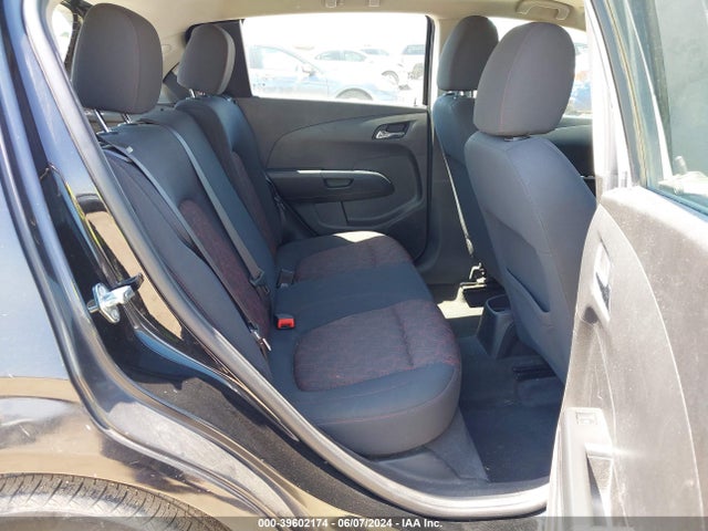 Chevrolet Sonic Lt Auto 2017 1G1JD6SH3H4119673 Image 8