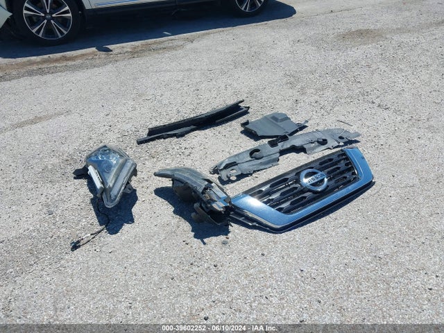 Nissan Pathfinder Platinum 2017 5N1DR2MM1HC637520 Image 18