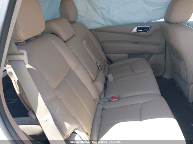 Nissan Pathfinder Platinum 2017 5N1DR2MM1HC637520 Image 8