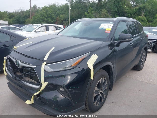 Toyota Highlander Xle 2022 5TDGZRBH0NS564103 Image 2