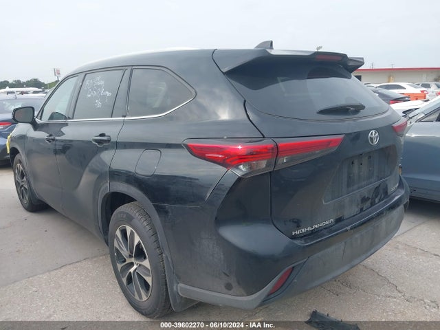Toyota Highlander Xle 2022 5TDGZRBH0NS564103 Image 3