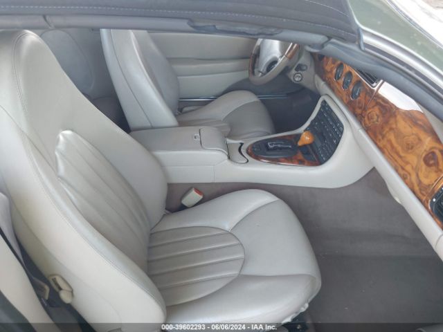 2000 JAGUAR XK8 SAJJA42C2YNA02643 Photo 4