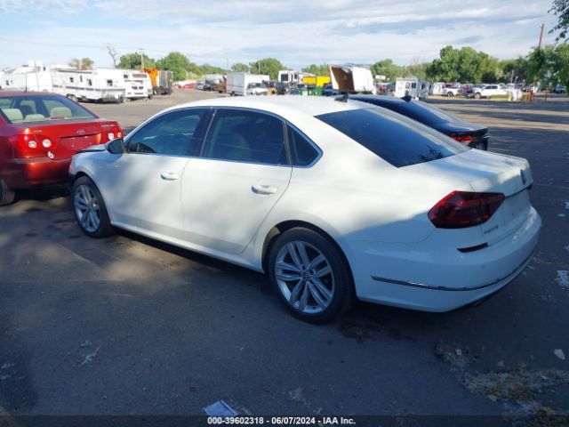 1VWBA7A38JC032120 Volkswagen Passat 2.0t Se