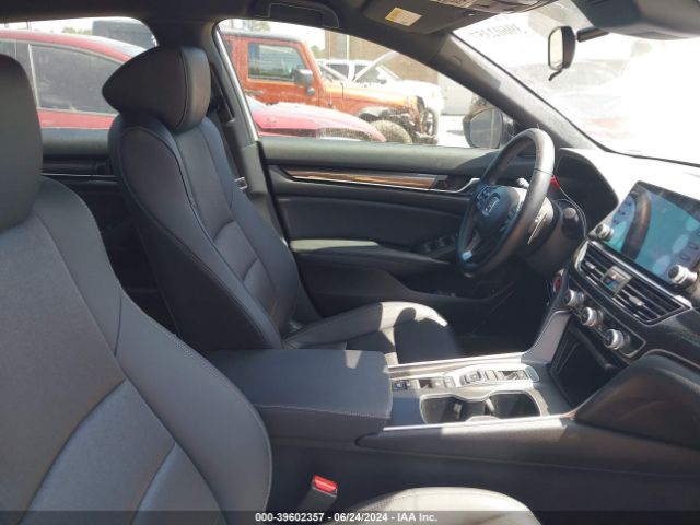 1HGCV3F24NA043008 Honda Accord Hybrid Sport
