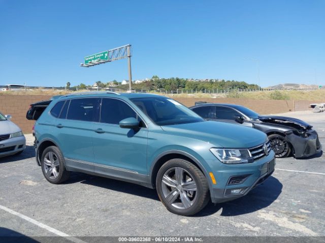 3VV3B7AX5LM093905 Volkswagen Tiguan 2.0t Se/2.0t Se R-line Black/2.0t Sel