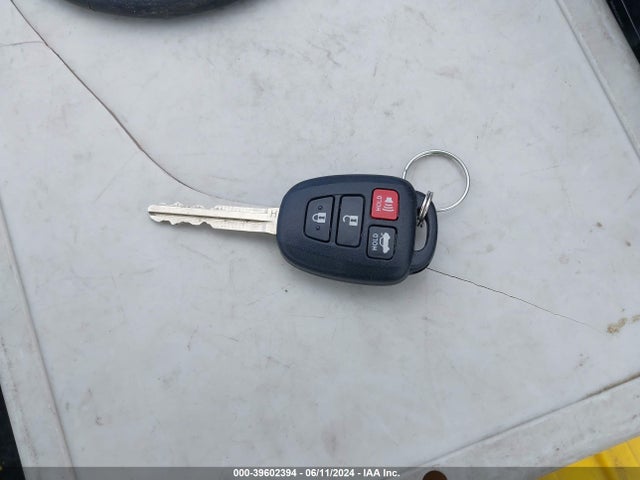Toyota COROLLA SE 2019 5YFBURHEXKP894339 Image 11