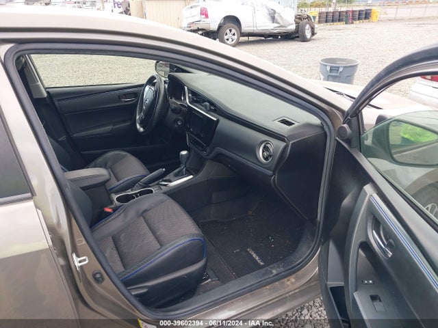 Toyota COROLLA SE 2019 5YFBURHEXKP894339 Image 5