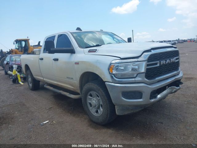 3C6UR5HJ3NG149790 RAM 2500 Tradesman  4x4 8' Box