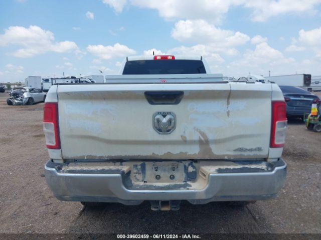 3C6UR5HJ3NG149790 RAM 2500 Tradesman  4x4 8' Box
