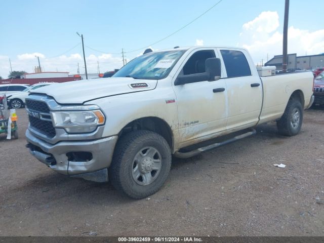 3C6UR5HJ3NG149790 RAM 2500 Tradesman  4x4 8' Box