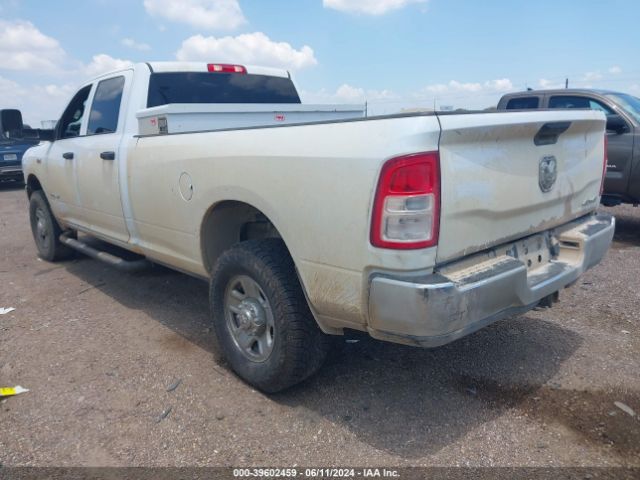 3C6UR5HJ3NG149790 RAM 2500 Tradesman  4x4 8' Box