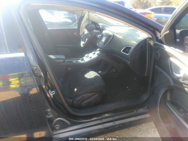 2015 CHRYSLER 200 1C3CCCABXFN692600 Photo 4