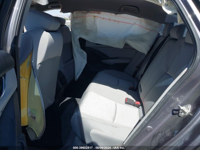 Honda ACCORD LX 2018 1HGCV1F18JA027609 Image 8
