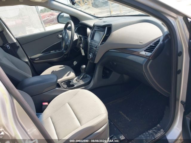 KM8SM4HF9HU165543 Hyundai Santa Fe Se