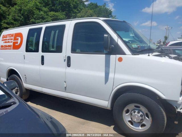 1GCWGAFG1J1330662 Chevrolet Express 2500 Work Van