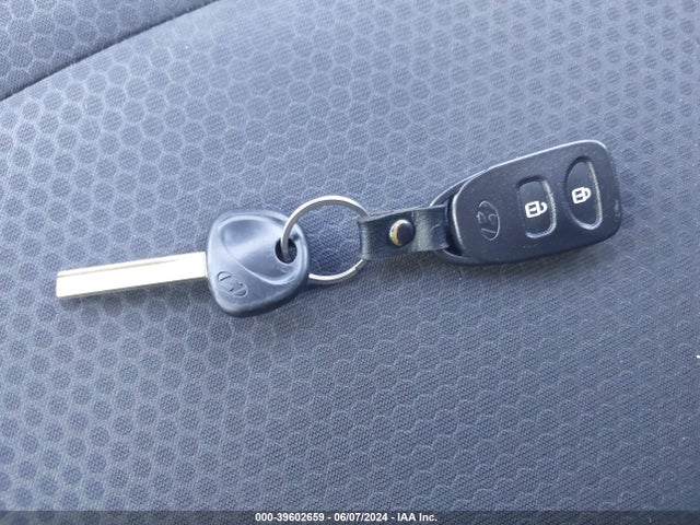Hyundai Accent Sport 2017 KMHCU5AEXHU299070 Image 11