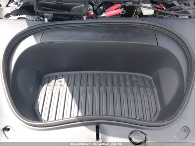 Tesla Model 3 Long Range Dual Motor All-wheel Drive 2024 5YJ3E1EB5RF729446 Image 10