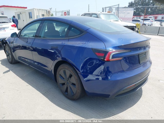 Tesla Model 3 Long Range Dual Motor All-wheel Drive 2024 5YJ3E1EB5RF729446 Image 3