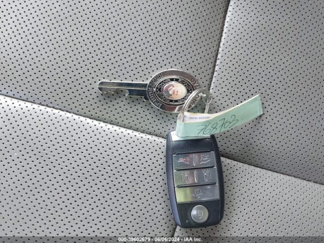 KNDMC5C10J6346672 KIA SEDONA EX