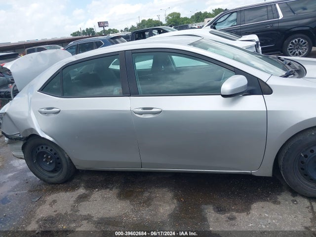 Toyota COROLLA LE 2017 5YFBURHE9HP656197 Image 13