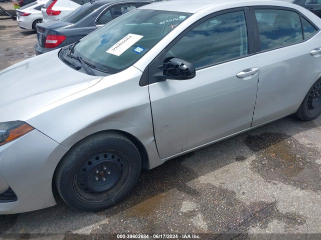 Toyota COROLLA LE 2017 5YFBURHE9HP656197 Image 19