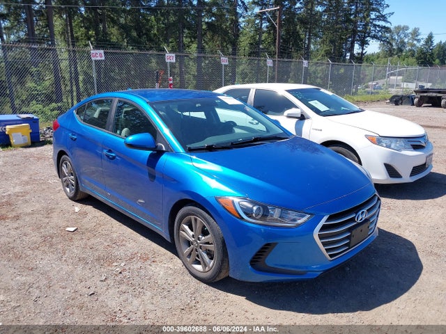 2018 5NPD84LF3JH315512 main image