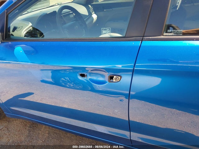 Hyundai ELANTRA SEL 2018 5NPD84LF3JH315512 Image 6