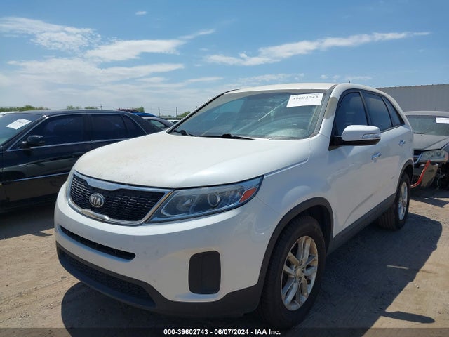 KIA SORENTO LX 2014 5XYKT3A6XEG426316 Image 2