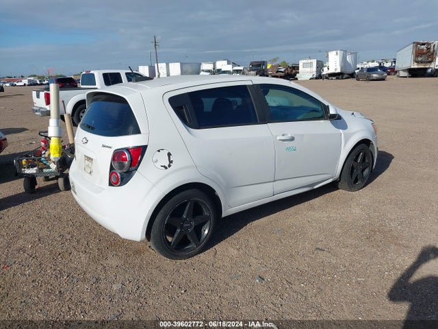 Chevrolet Sonic Ls Auto 2016 1G1JA6SH0G4108735 Image 4