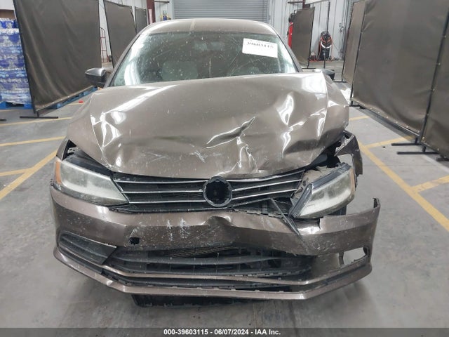 3VW2K7AJ9FM422838 Volkswagen Jetta 2.0l S
