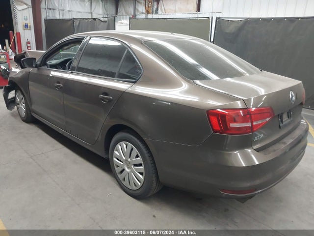 3VW2K7AJ9FM422838 Volkswagen Jetta 2.0l S