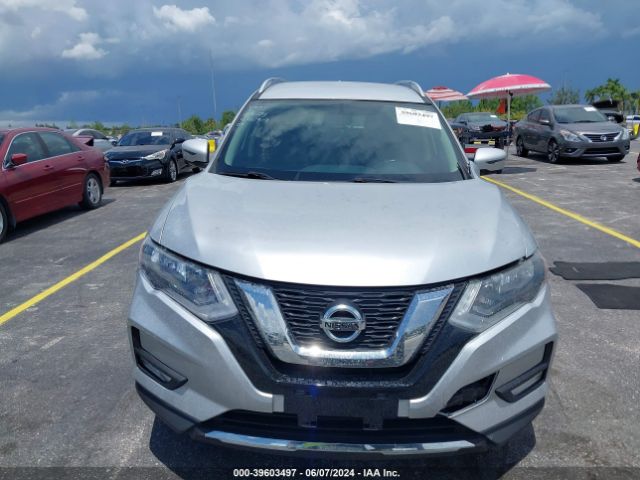 KNMAT2MV9HP515319 Nissan ROGUE SV