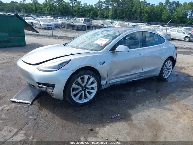 Tesla Model 3 Long Range/mid Range 2018 5YJ3E1EA6JF013506 Image 2