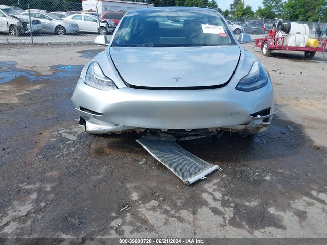 Tesla Model 3 Long Range/mid Range 2018 5YJ3E1EA6JF013506 Image 6